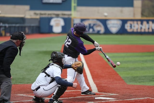 best baseball gloves for infielders and outfielders