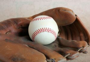 best baseball gloves for infielders and outfielders